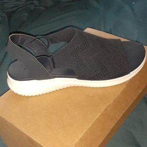 Skechers Engineered Knit sandals